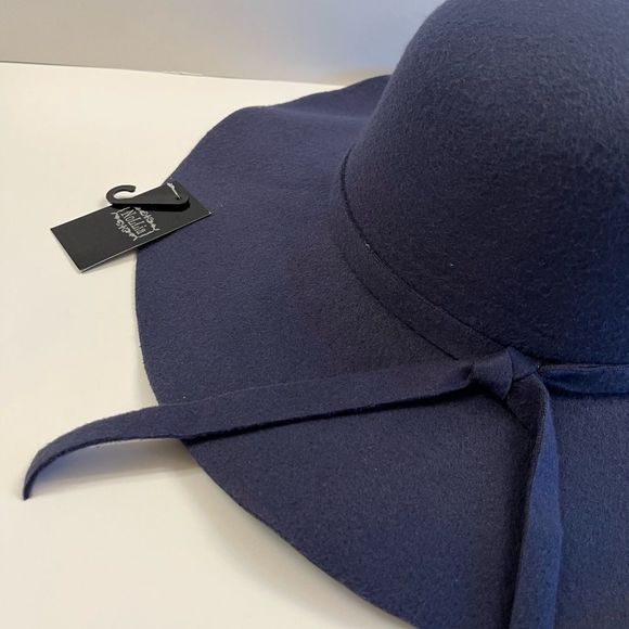 Floppy Hat- Bow Knot- NWT- Navy - Picture 5 of 10